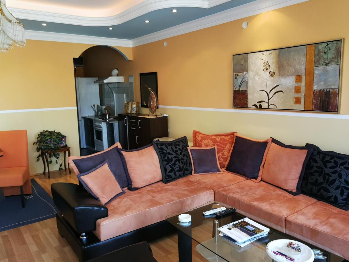 Apartmani Capi 골루바츠 외부 사진